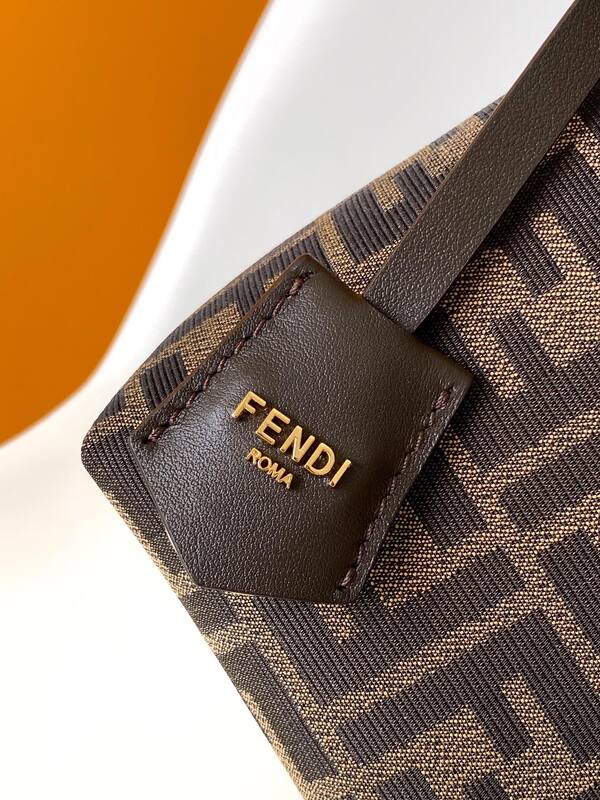 Fendi Monogram shoulder bag — AAA Quality Replica