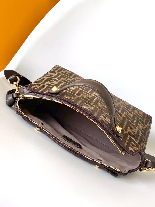 Fendi Monogram shoulder bag — AAA Quality Replica