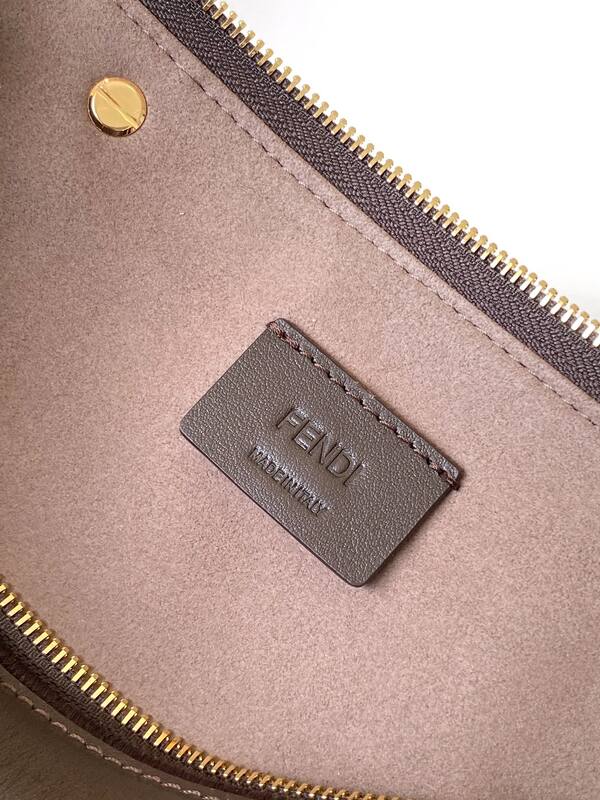 Fendi Monogram shoulder bag — AAA Quality Replica