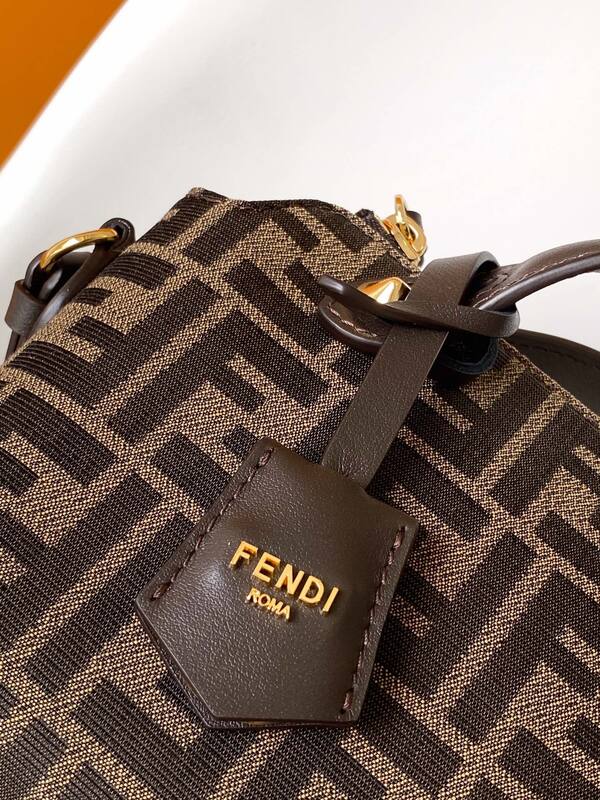 Fendi Monogram shoulder bag — Top Quality Replica