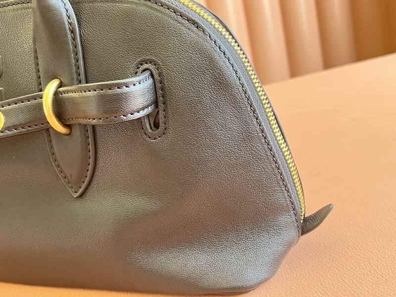 Miu Miu Black shoulder bag — AAA Quality Replica