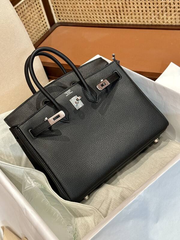 Hermes Birkin Black handbag — AAA Quality Replica