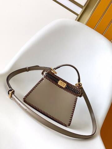 Fendi Peekaboo Brown 33x22x14cm shoulder bag 1 1 Replica