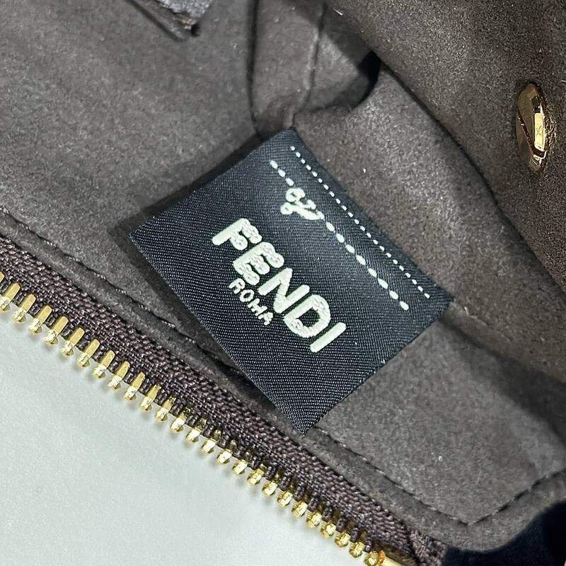 Fendi shoulder bag — Premium Replica