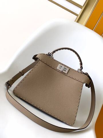 Fendi Peekaboo Beige 33x22x14cm shoulder bag Premium Replica