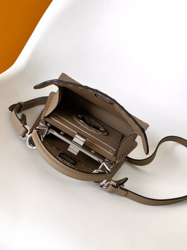 Fendi Peekaboo Beige 33x22x14cm shoulder bag — Top Quality Replica