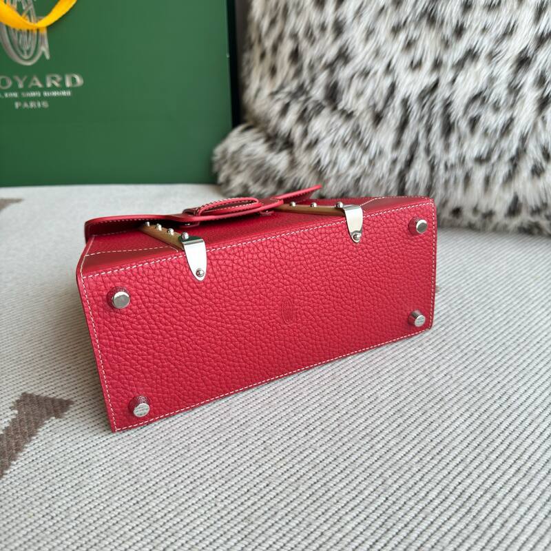 Goyard Red shoulder bag — AAA Quality Replica