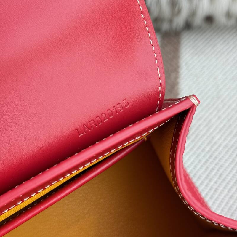 Goyard Red shoulder bag — AAA Quality Replica