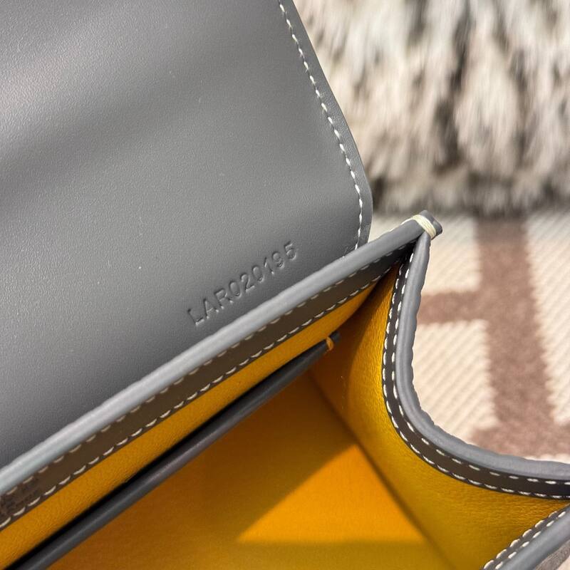 Goyard Grey shoulder bag — Top Quality Replica