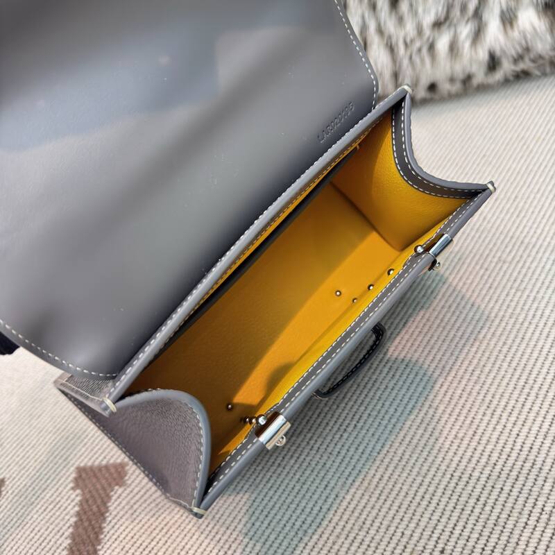 Goyard Grey shoulder bag — Top Quality Replica