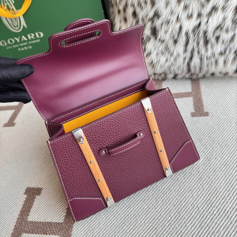 Goyard Saigon Burgundy top handle — 1:1 Replica