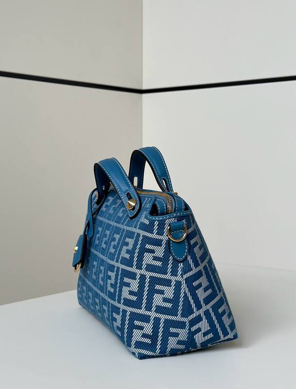 Fendi shoulder bag — Premium Replica
