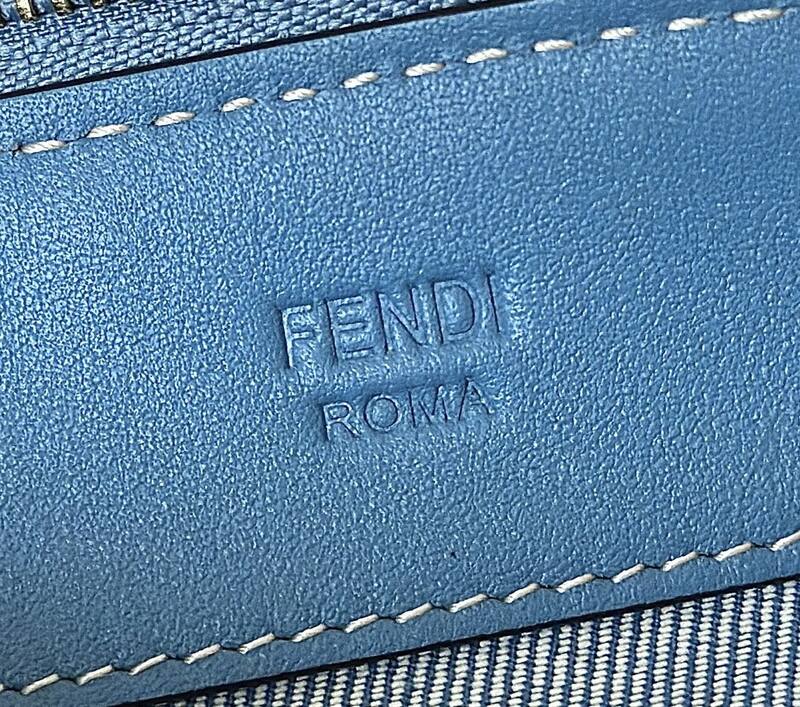 Fendi shoulder bag — 1:1 Replica