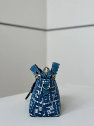 Fendi shoulder bag 1 1 Replica