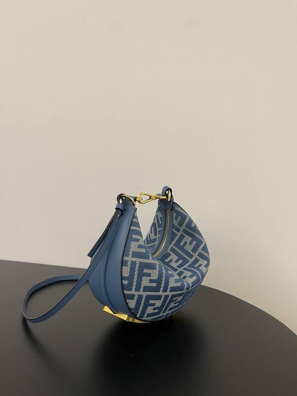 Fendi Blue 25x18x10cm shoulder bag — 1:1 Replica