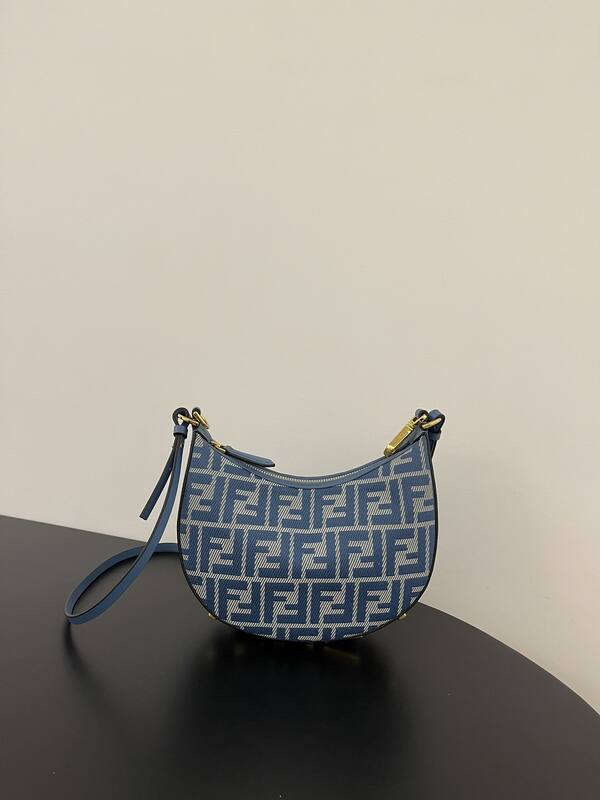 Fendi Blue 25x18x10cm shoulder bag — 1:1 Replica