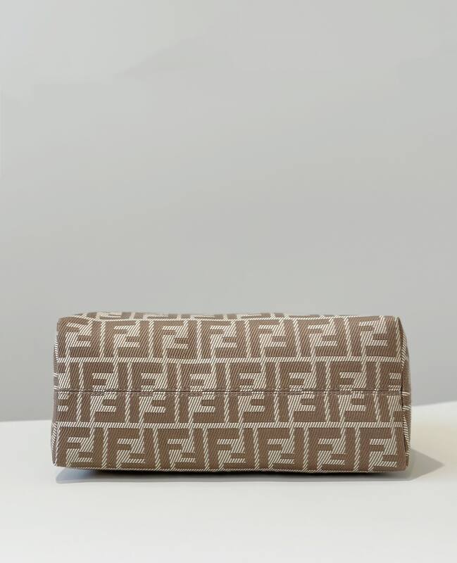 Fendi shoulder bag — AAA Quality Replica