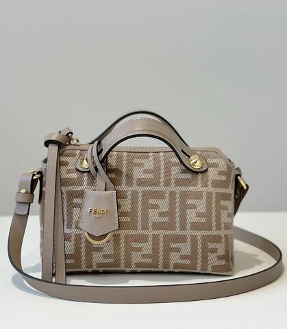Fendi shoulder bag 1 1 Replica