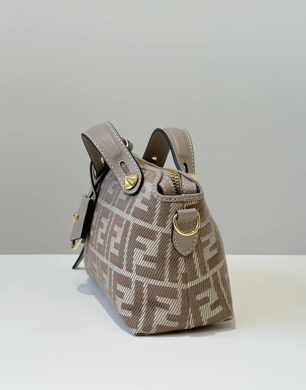 Fendi shoulder bag — 1:1 Replica