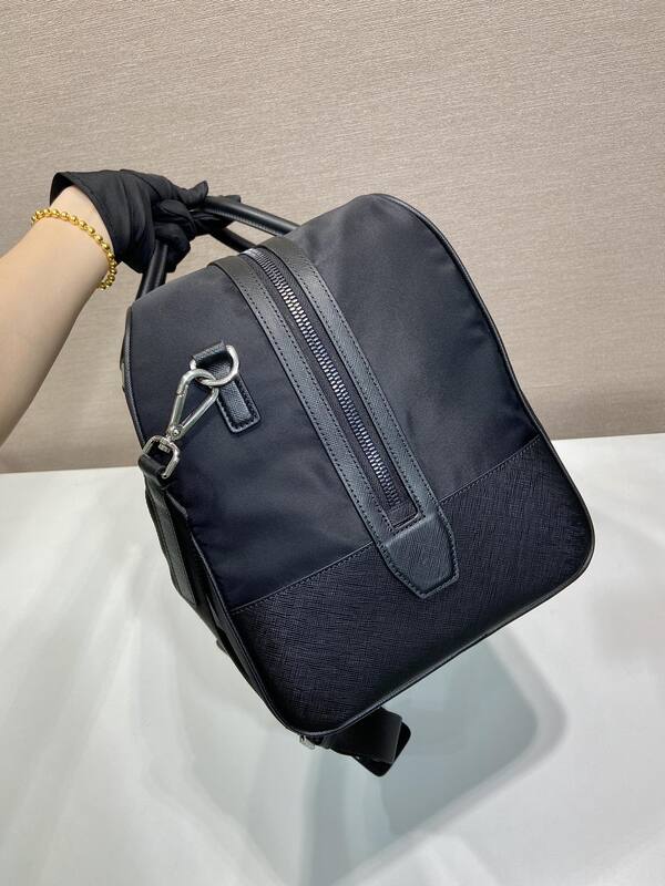 Prada Black 25x18x10cm shoulder bag — 1:1 Replica