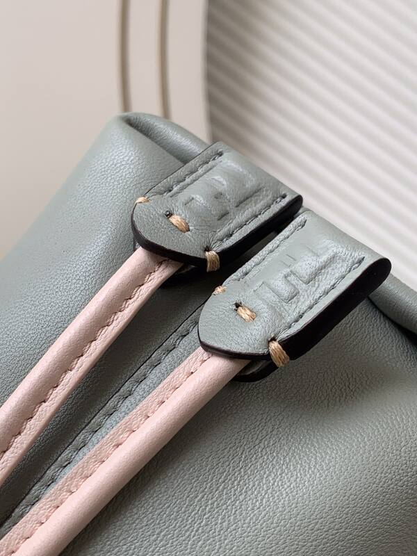 Fendi Green 25x18x10cm shoulder bag — Premium Replica