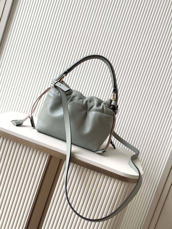 Fendi Green 25x18x10cm shoulder bag — Premium Replica