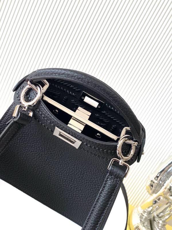 Fendi Peekaboo Black 33x22x14cm shoulder bag — 1:1 Replica