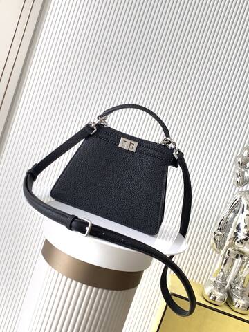 Fendi Peekaboo Black 33x22x14cm shoulder bag 1 1 Replica