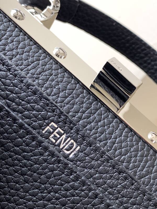 Fendi Peekaboo Black 33x22x14cm shoulder bag — 1:1 Replica