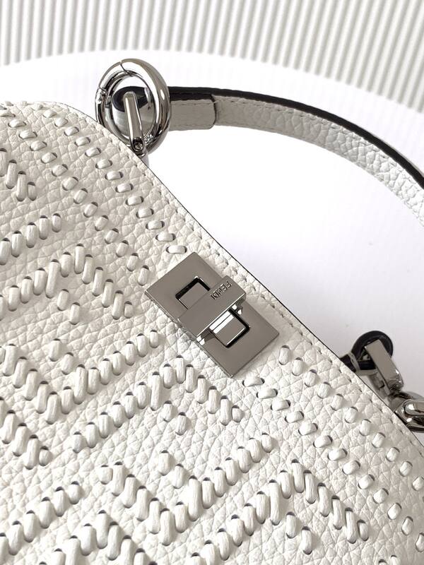 Fendi Peekaboo White 33x22x14cm shoulder bag — Premium Replica