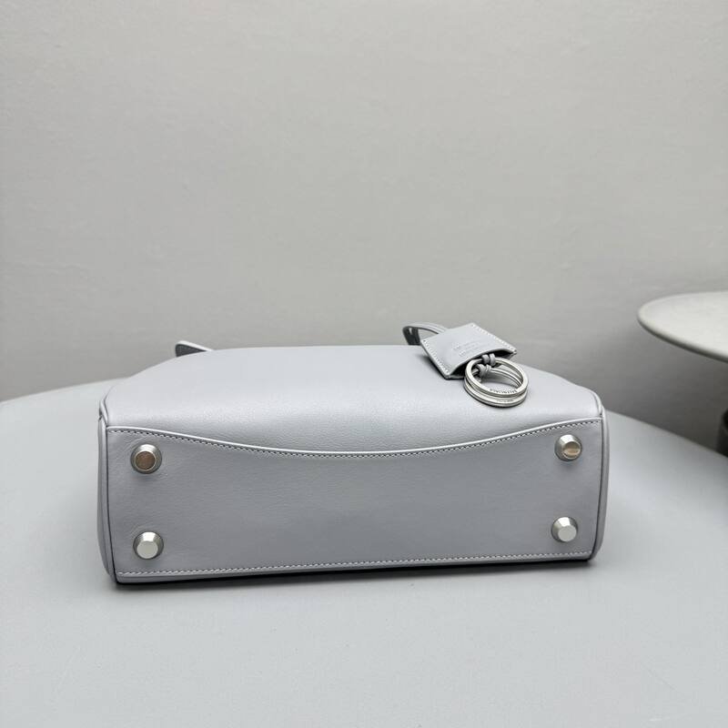 Balenciaga Gray 25x18x10cm shoulder bag — Top Quality Replica