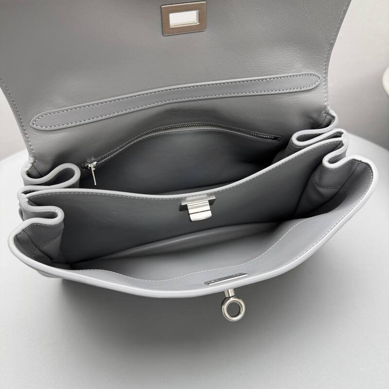 Balenciaga Gray 25x18x10cm shoulder bag — Top Quality Replica