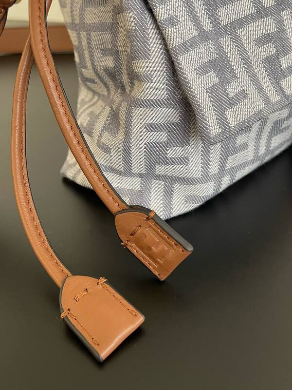 Fendi shoulder bag — Premium Replica