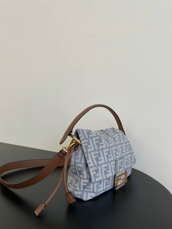 Fendi shoulder bag — Premium Replica