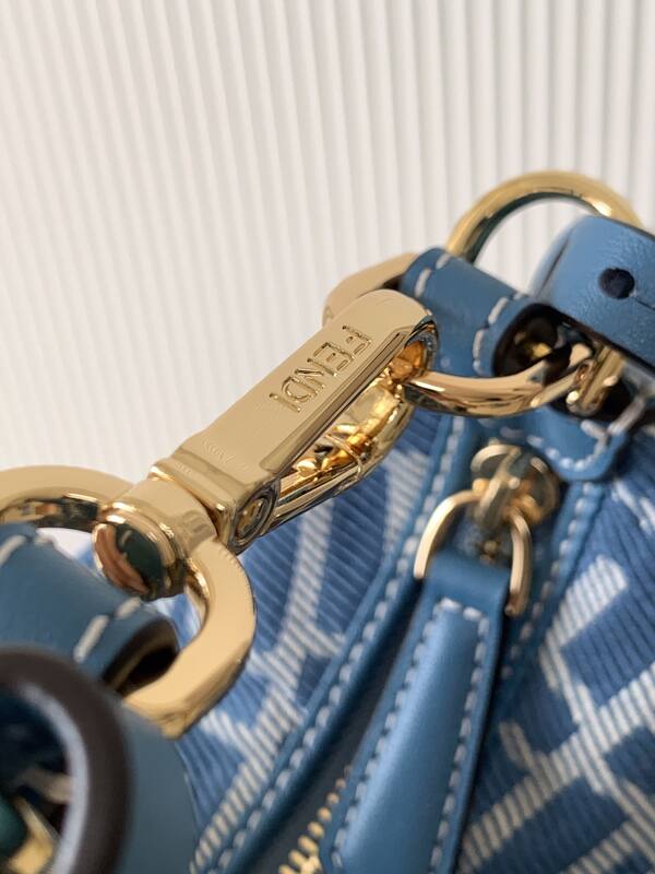 Fendi Blue 25x18x10cm shoulder bag — Premium Replica