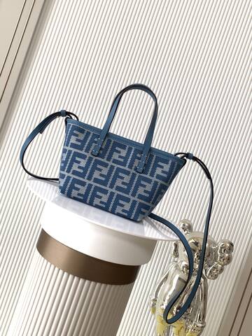 Fendi Blue 18x12cm shoulder bag 1 1 Replica