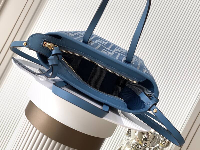Fendi Blue shoulder bag — 1:1 Replica