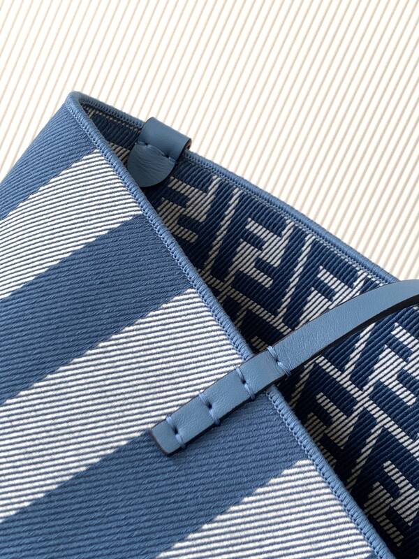 Fendi Blue 40x30x16cm shoulder bag — Top Quality Replica
