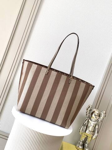 Fendi Brown 40x30x16cm shoulder bag AAA Quality Replica
