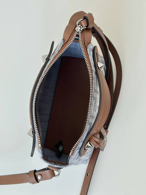 Fendi shoulder bag — AAA Quality Replica
