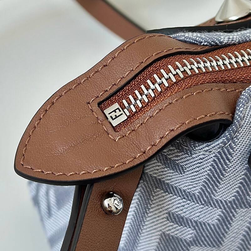 Fendi shoulder bag — AAA Quality Replica