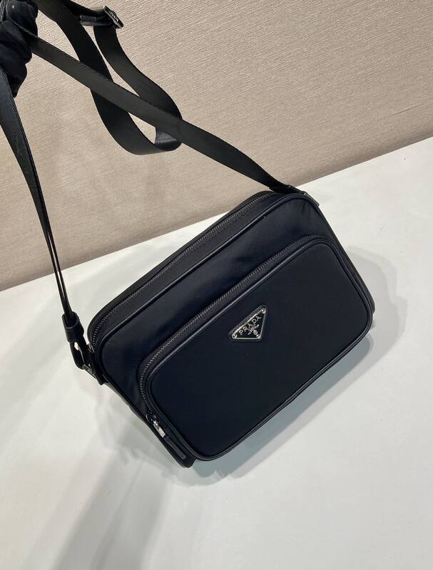Prada Black shoulder bag — 1:1 Replica