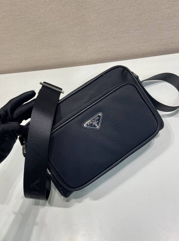 Prada Black shoulder bag — 1:1 Replica