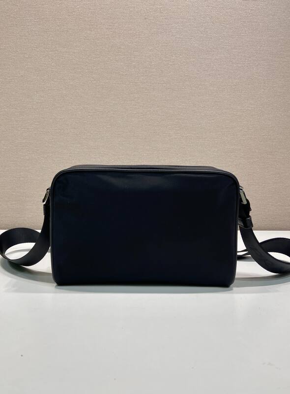 Prada Black shoulder bag — 1:1 Replica