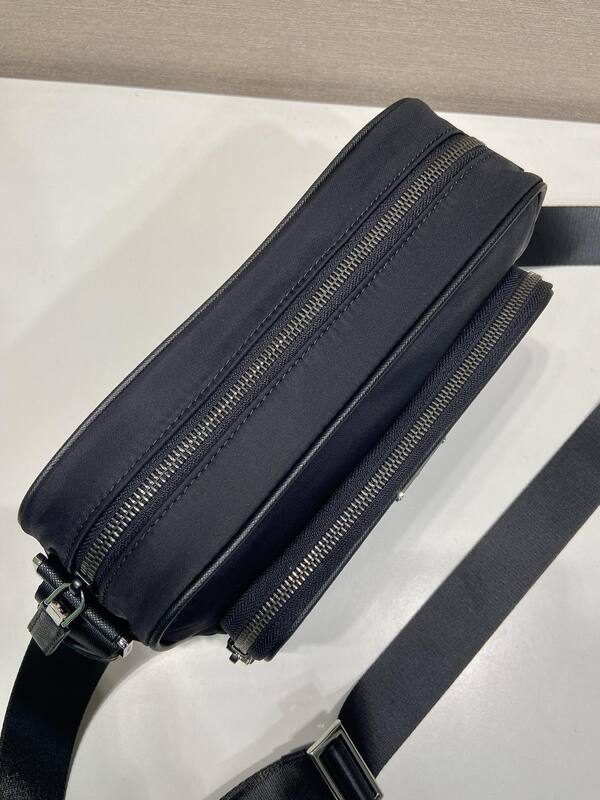 Prada Black shoulder bag — 1:1 Replica
