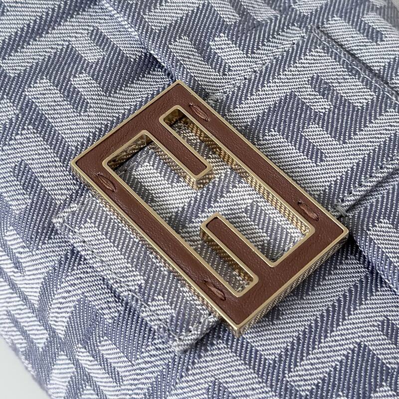 Fendi shoulder bag — 1:1 Replica