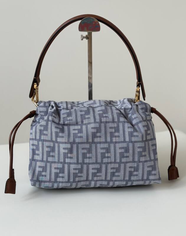 Fendi shoulder bag — 1:1 Replica