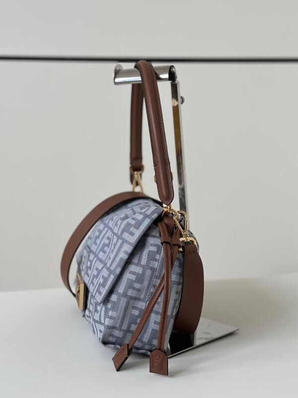 Fendi shoulder bag — 1:1 Replica