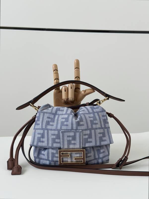 Fendi shoulder bag — 1:1 Replica