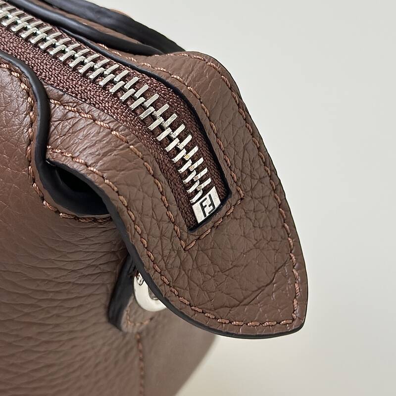 Fendi Brown shoulder bag — 1:1 Replica